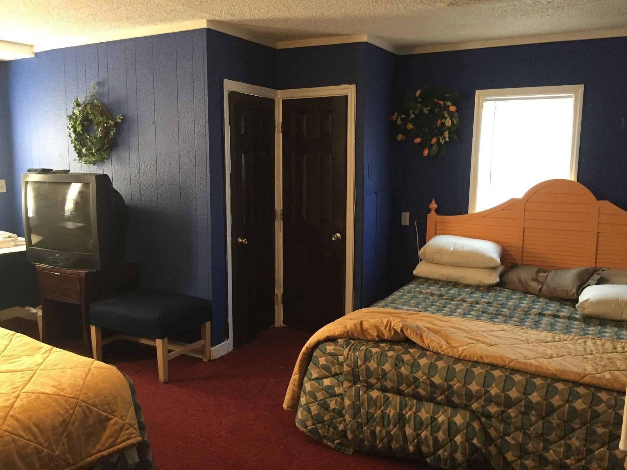 Destiny Inn Pleasantville Exterior photo